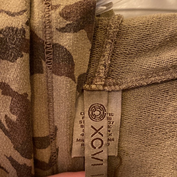 XCVI Tris Cape size 2 - Picture 3 of 7